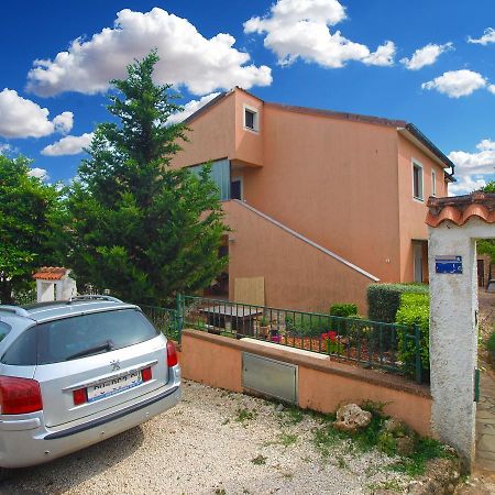 Apartments Davor 1676 Banjole Bagian luar foto