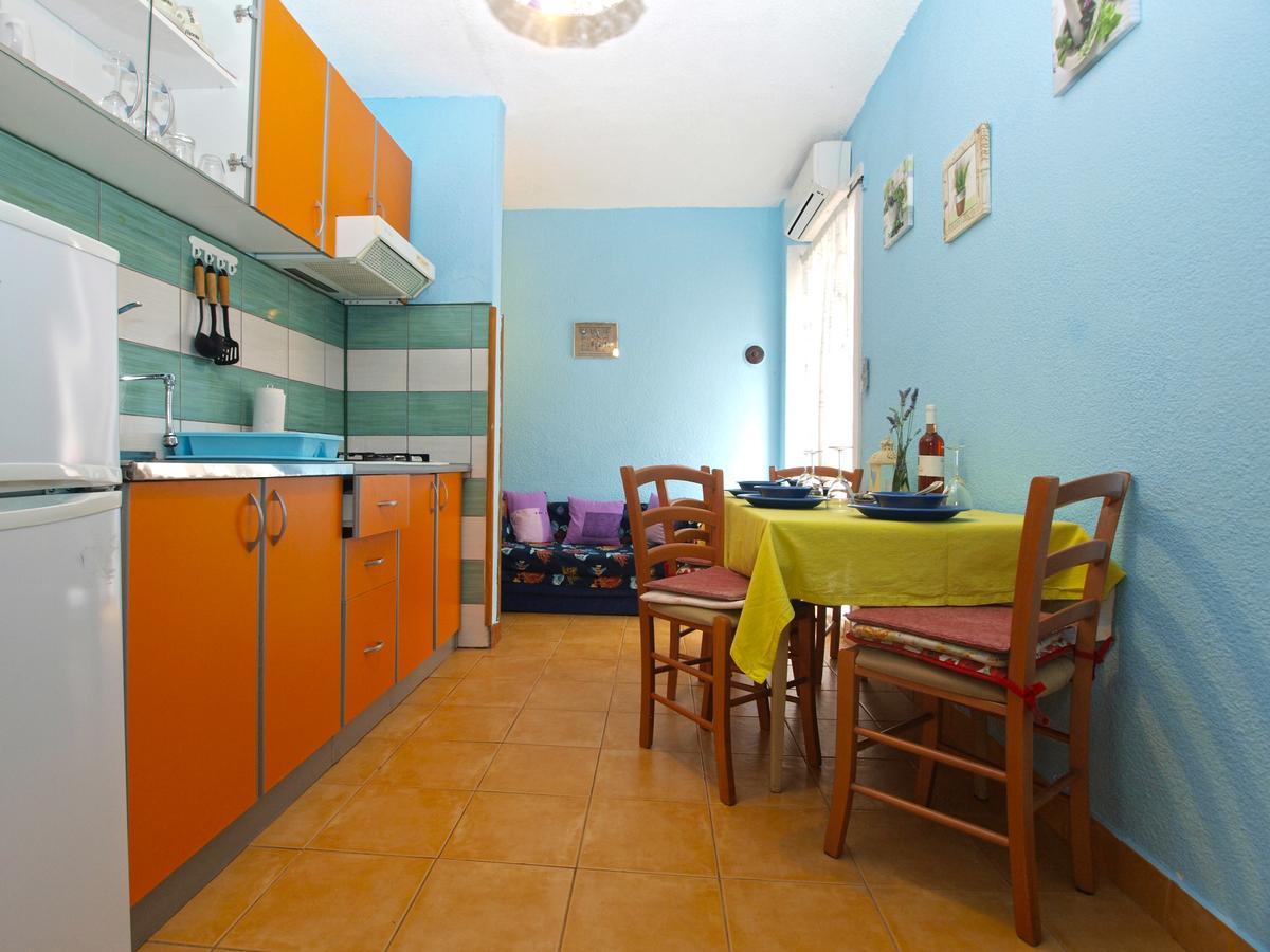 Apartments Davor 1676 Banjole Bagian luar foto