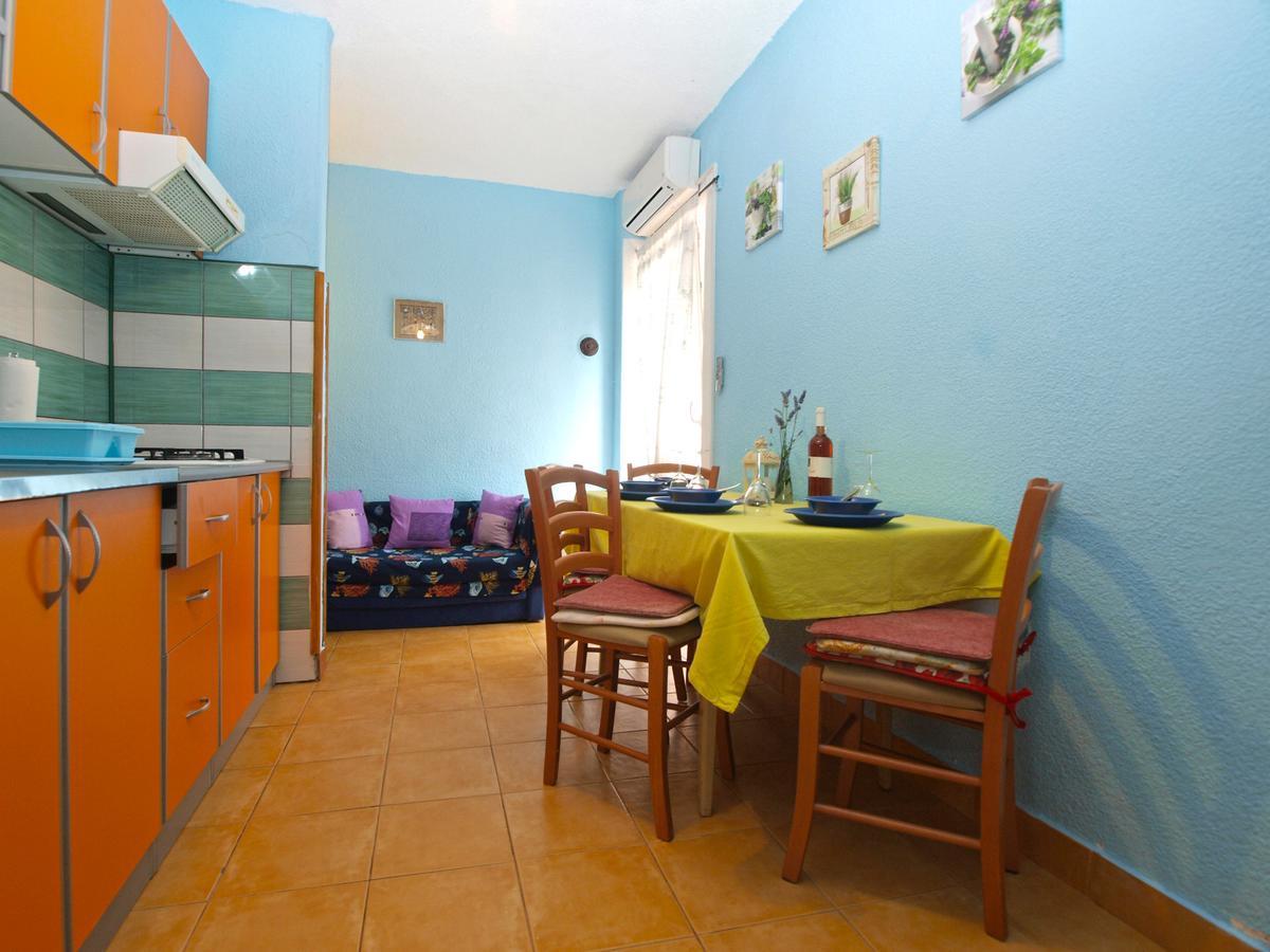 Apartments Davor 1676 Banjole Bagian luar foto