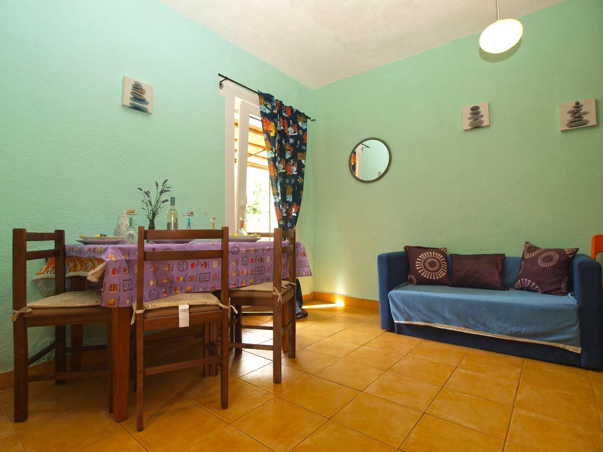 Apartments Davor 1676 Banjole Bagian luar foto